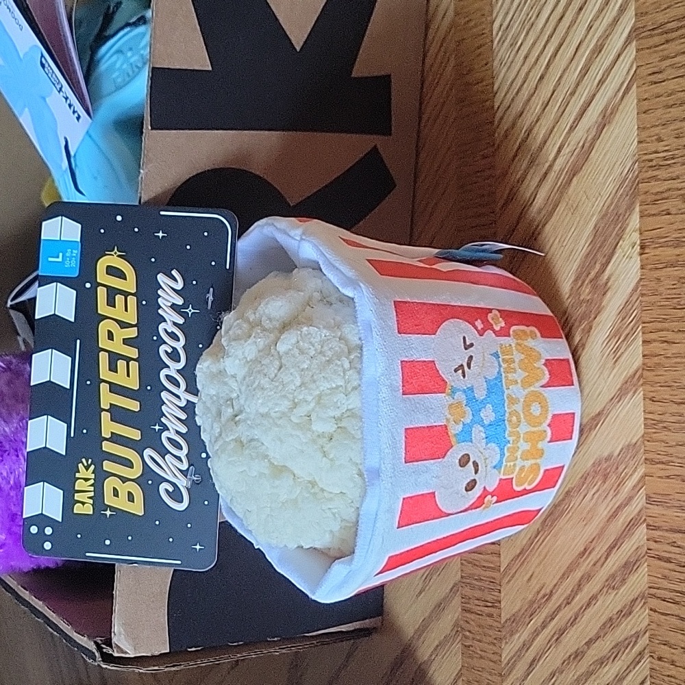 NWT Barkbox Buttered Chompcorn size large